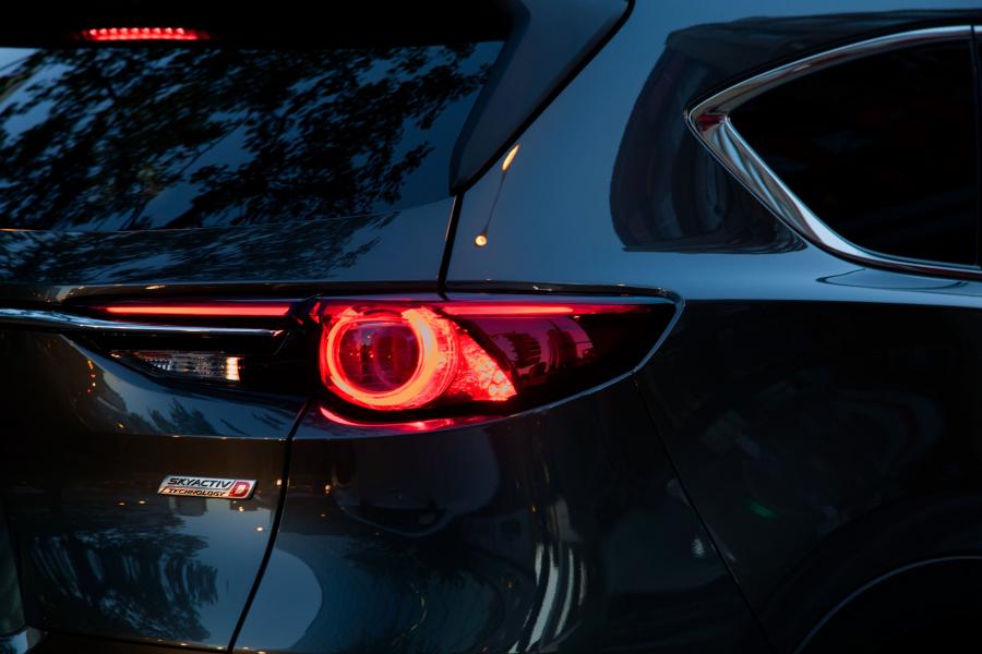 Детали экстерьера Mazda CX-8 2017 года  (фото 37 из 40)